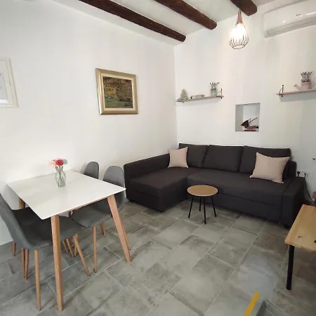 Apartments Bepi Komiza Exterior photo