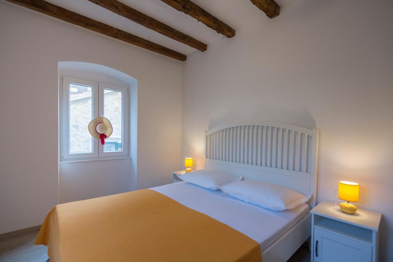 Bepi Apartment Komiza