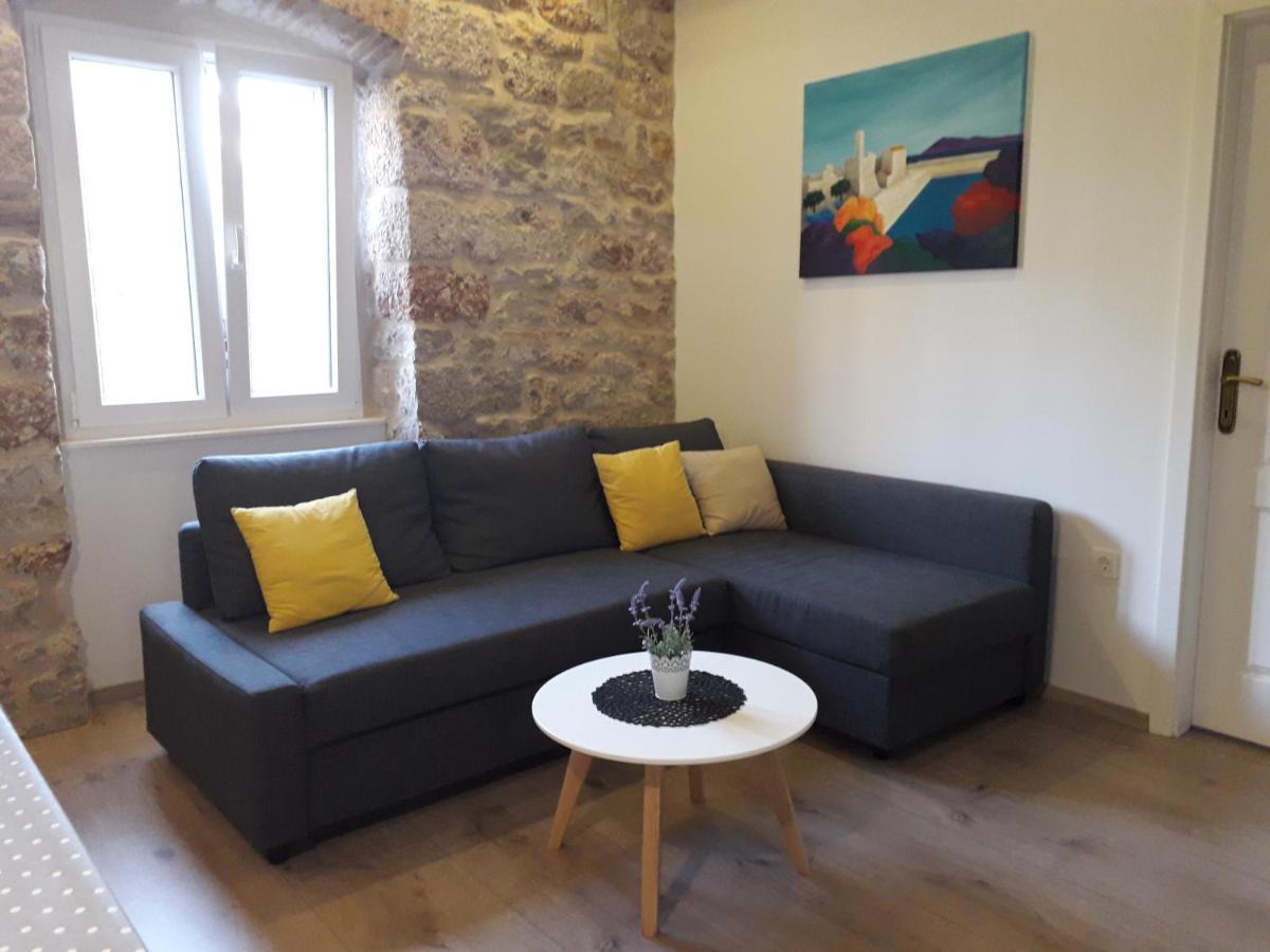 Bepi Apartment Komiza